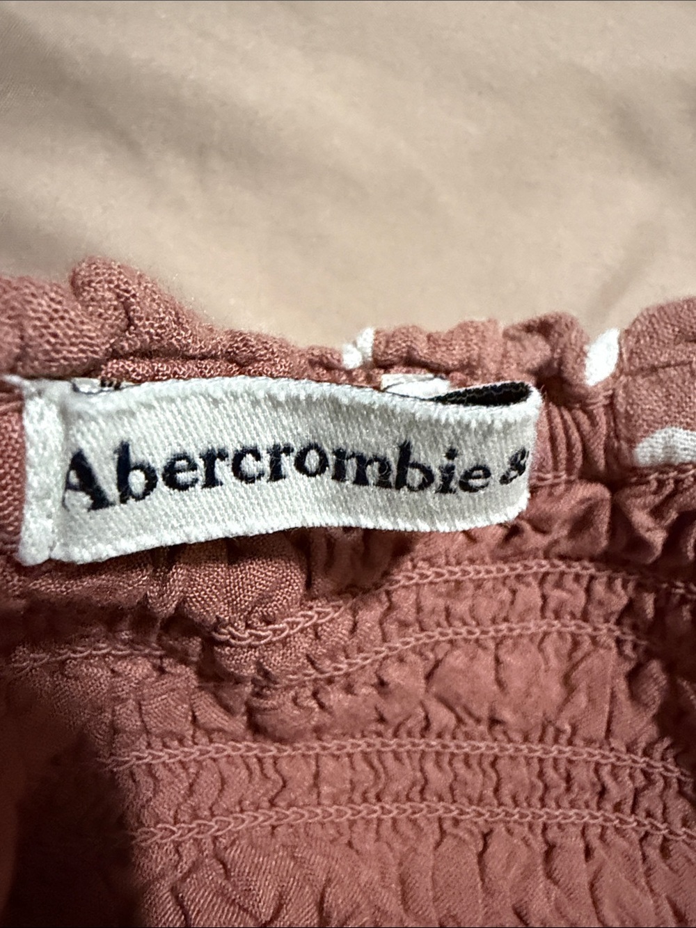 Abercrombie & Fitch Dusty Rose Smocked Tank Top - Picture 2 of 9